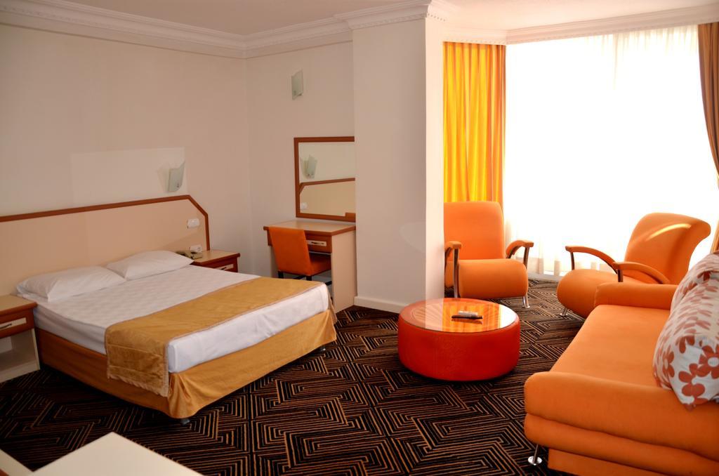 Hotel Orient 4*