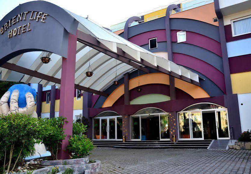Orient 4*